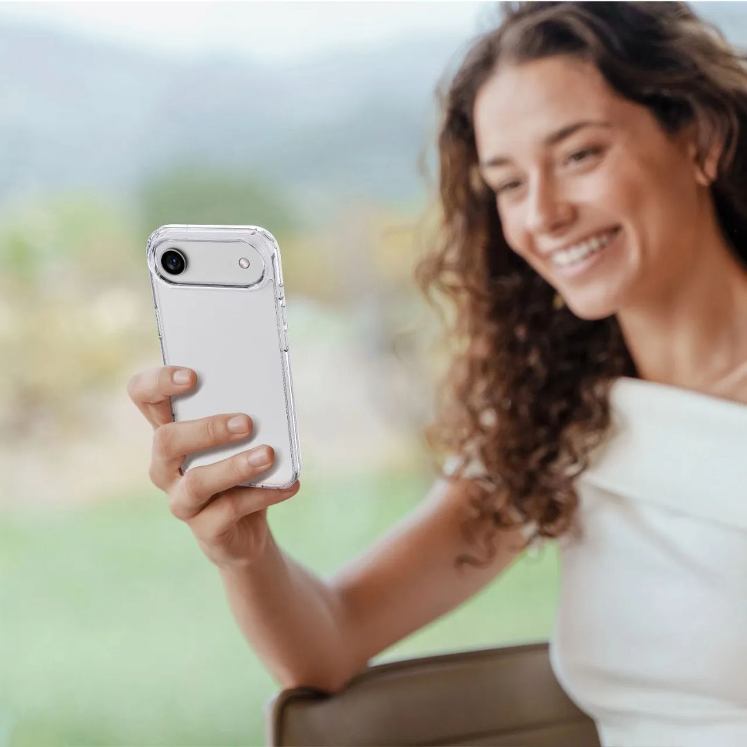 Levelo Clara TPU+PC Case For iPhone 17 Series