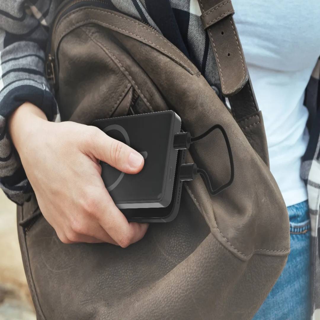 Porodo 10000mAh Qi2 Wireless Power Bank | Smart Display | 20W PD Fast Charging